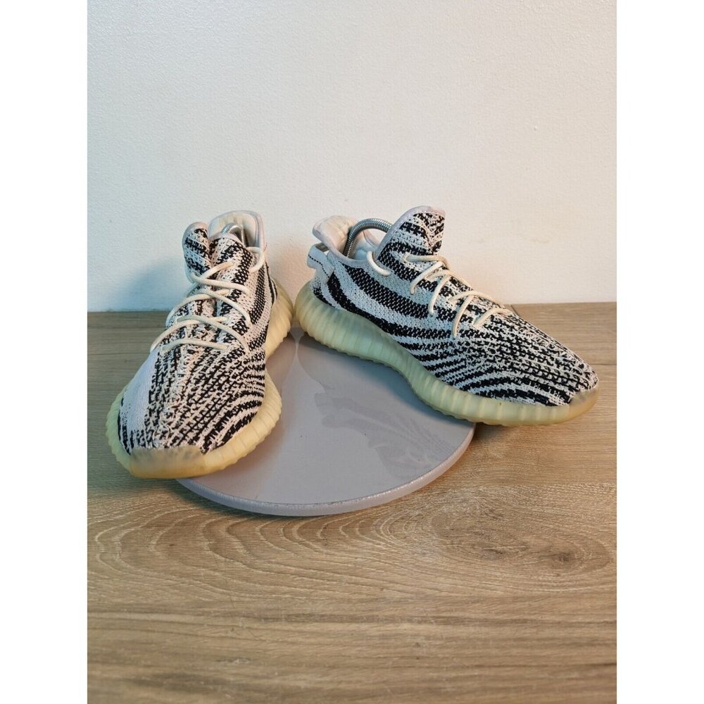 ADIDAS YEEZY BOOST 350 V2 ZEBRA WHITE BLACK RED SZ 9.5 CP9654